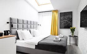 Househost Apartament: Ul. Miodowa 42/42A